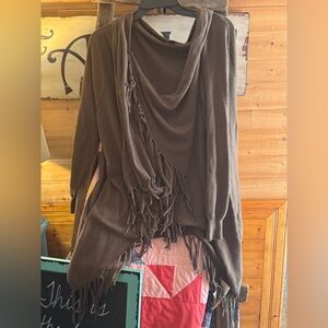 Crossover blouse or shawl—army green